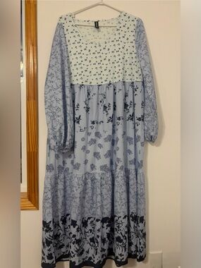 Noracora Floral Tiered Maxi Dress
